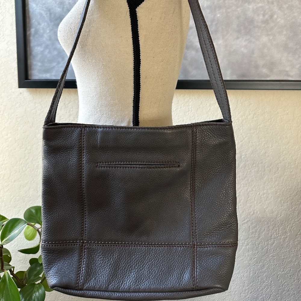 The Sak Brown Leather Shoulder Bag - Picture 4 of 9